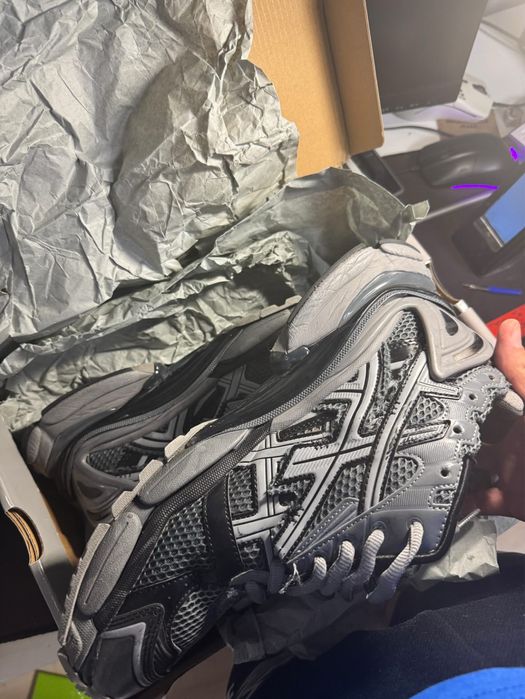 Balenciaga runner grey