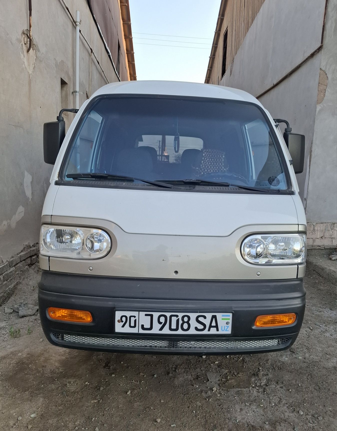 Damas avtomashinasi