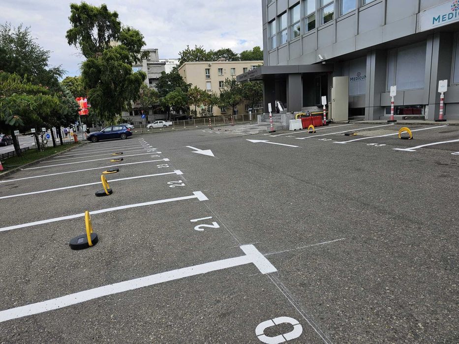 Marcaje rutiere profesionale – parcări, hale, depozite