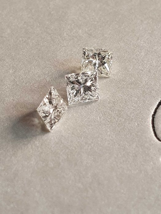 lot diamante naturale PRINCESS cut 0,9ct