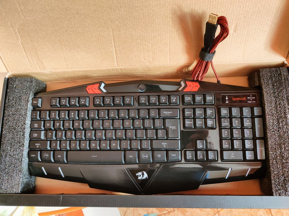 Tastatura Gaming Redragon Asura, Iluminata