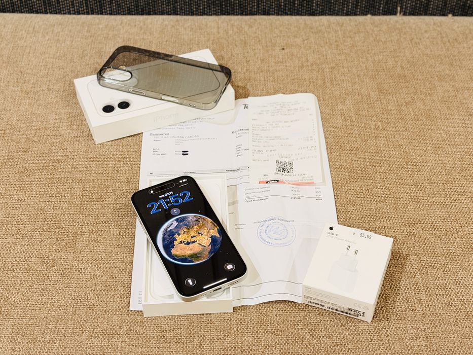 Iphone 16 256GB Гаранция ТехноМаркет 12.2026г / Като нов