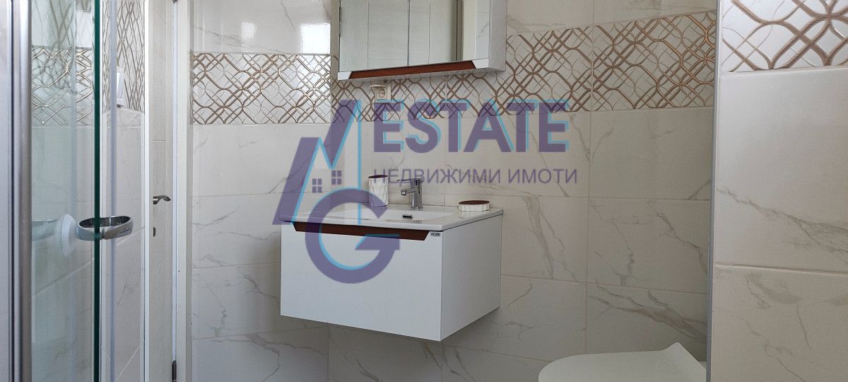 Светъл, уютен и стилно обзаведен двустаен апартамент с Акт 16 в