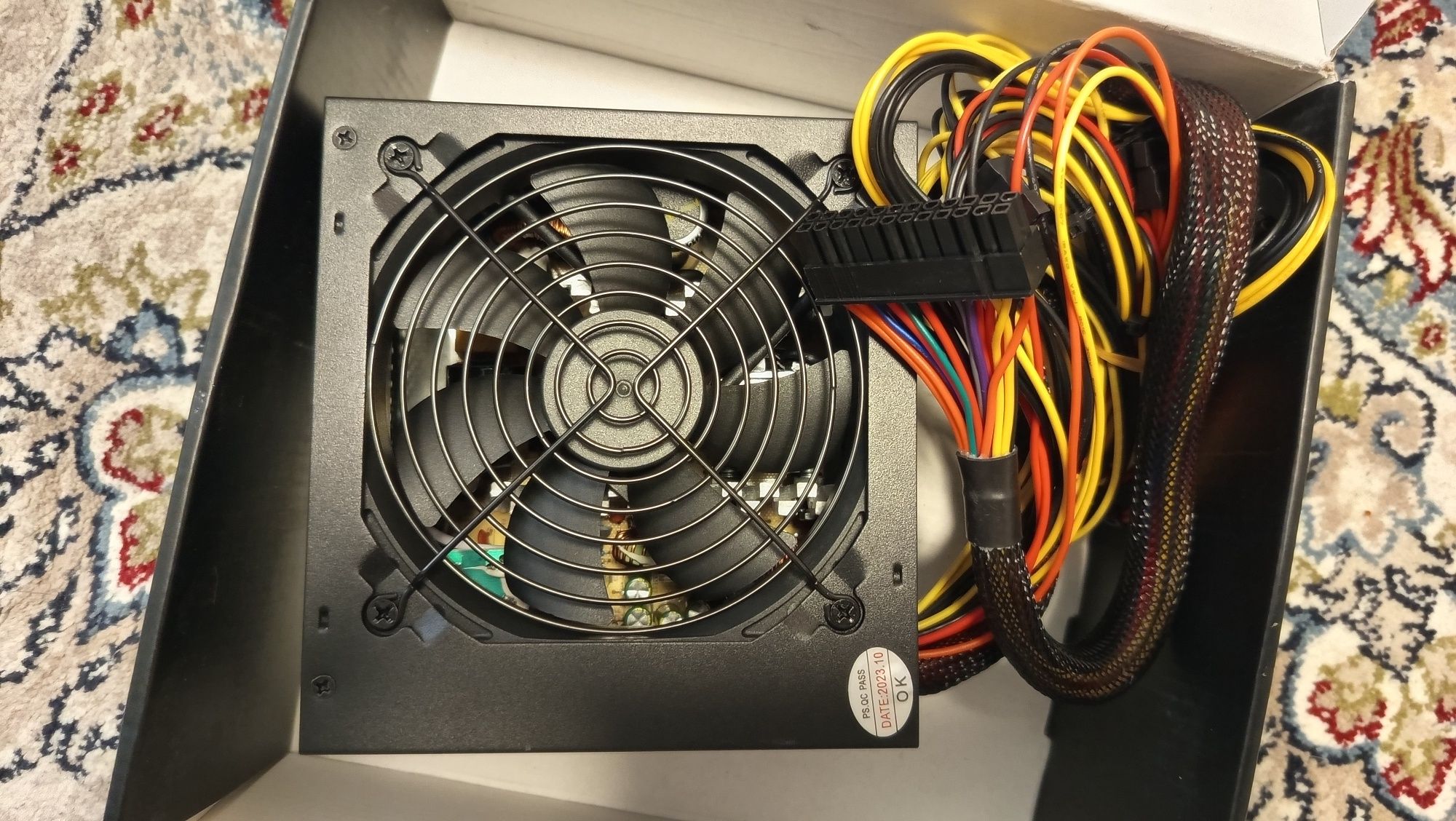 Блок питания Huntkey 600w