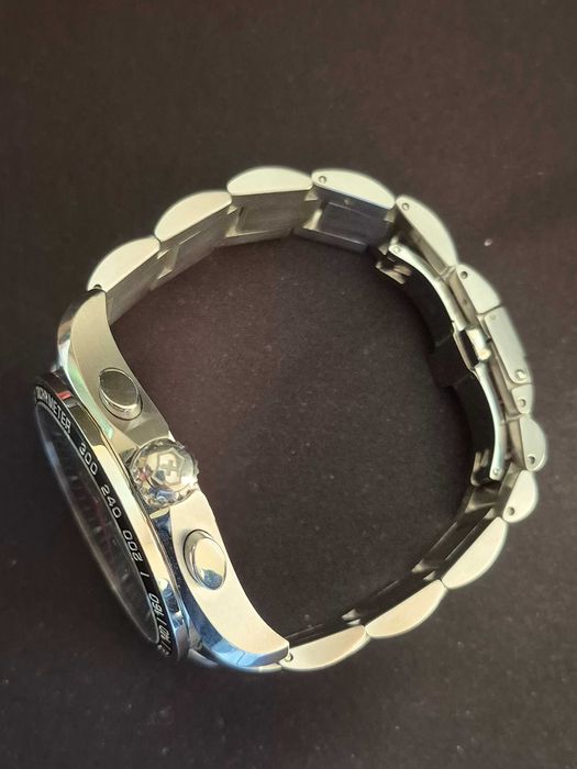 Продавам часовник Victorinox Swiss Army FieldForce Classic Chrono