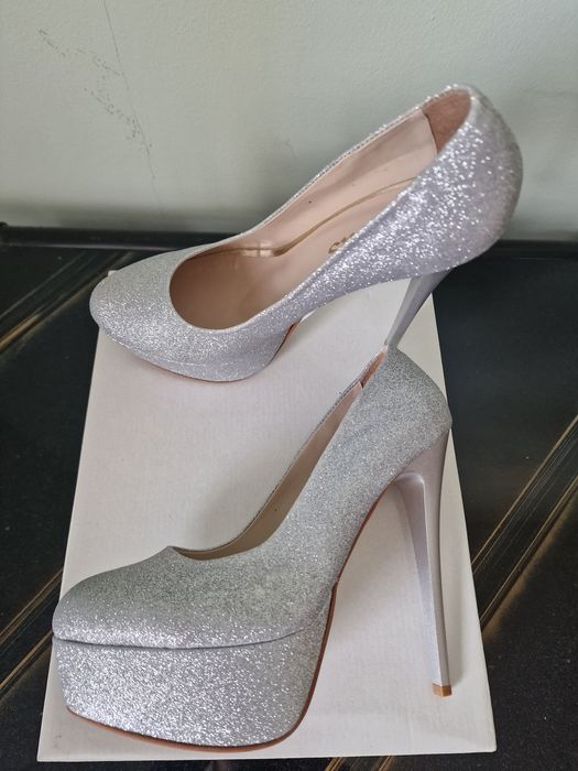 Официални обувки