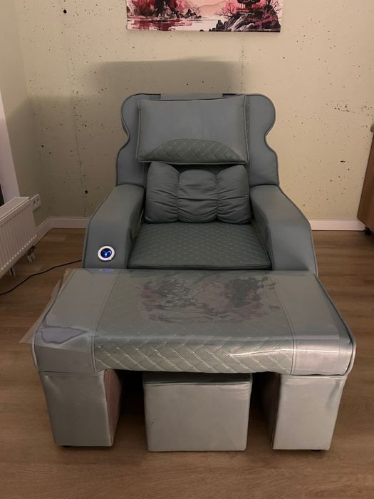 Продам массажное кресло