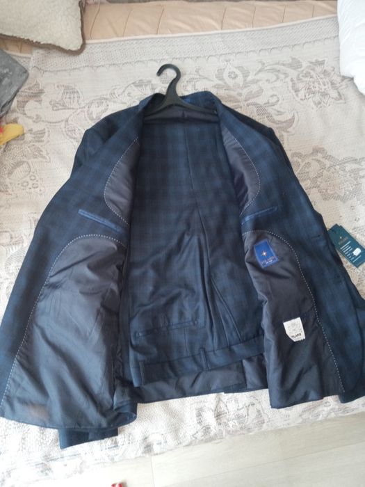 Продам мужской брючный костюм