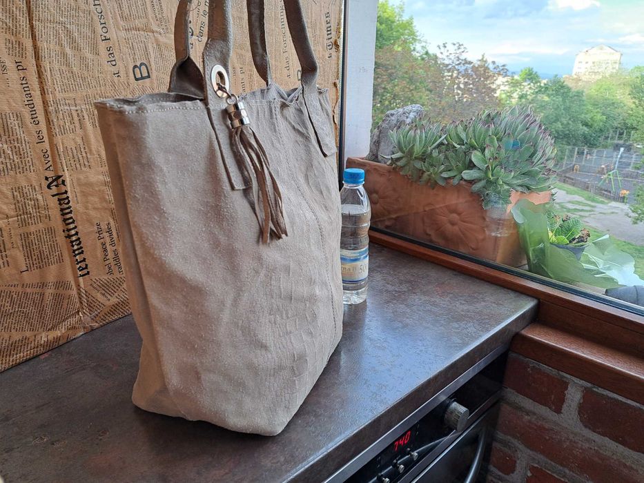 дамска чанта бежова,велурена торба-естествена кожа