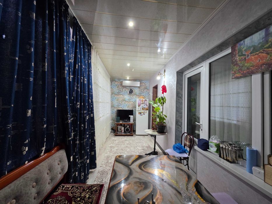 Продается 4-комнатная квартира с ремонтом и мебелью в Ак-Каваке