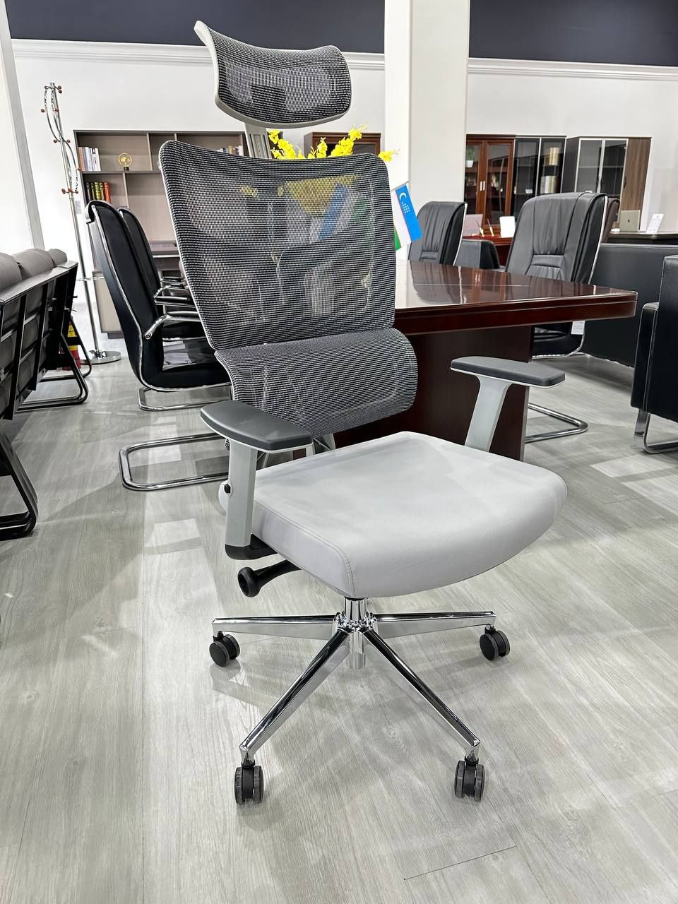 Офисное кресло model 5010