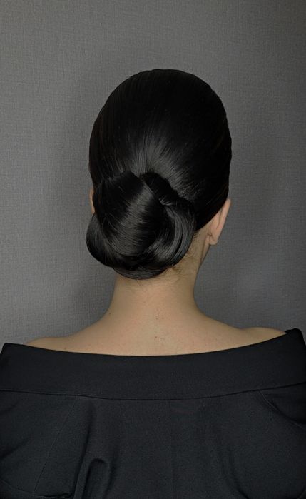 Стилист по прическам