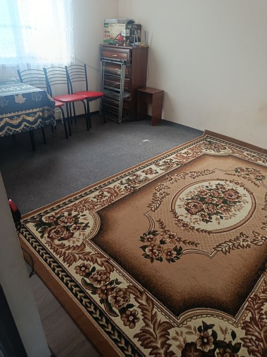 Yangi bozor 70 market orqasida 2 xona ijaraga beriladi