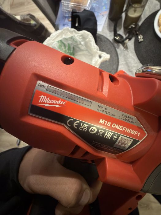 Гайковерт Milwaukee