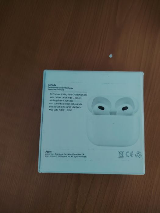 AirPods 3 Apple noi