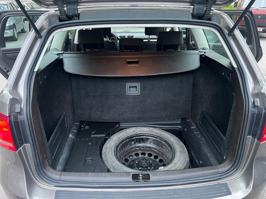 De vanzare : Volkswagen Passat B7 break 2012