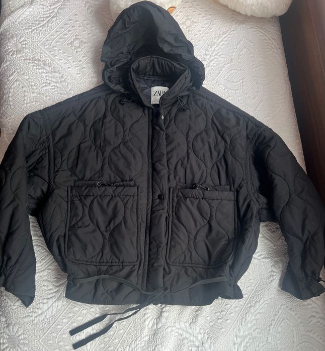 Капитонирано яке Zara