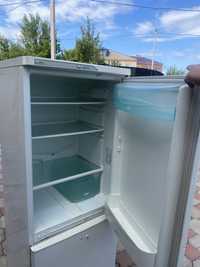 Продам холодильник состояние как на фото