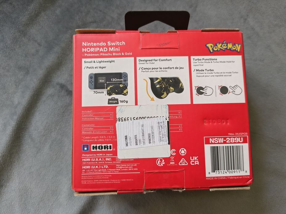 Nintendo Switch конзола с кейс и контролер