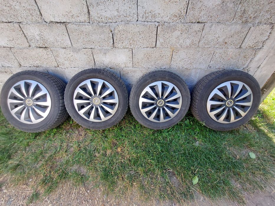 Vând set 4 cauciucuri Michelin M+S R16