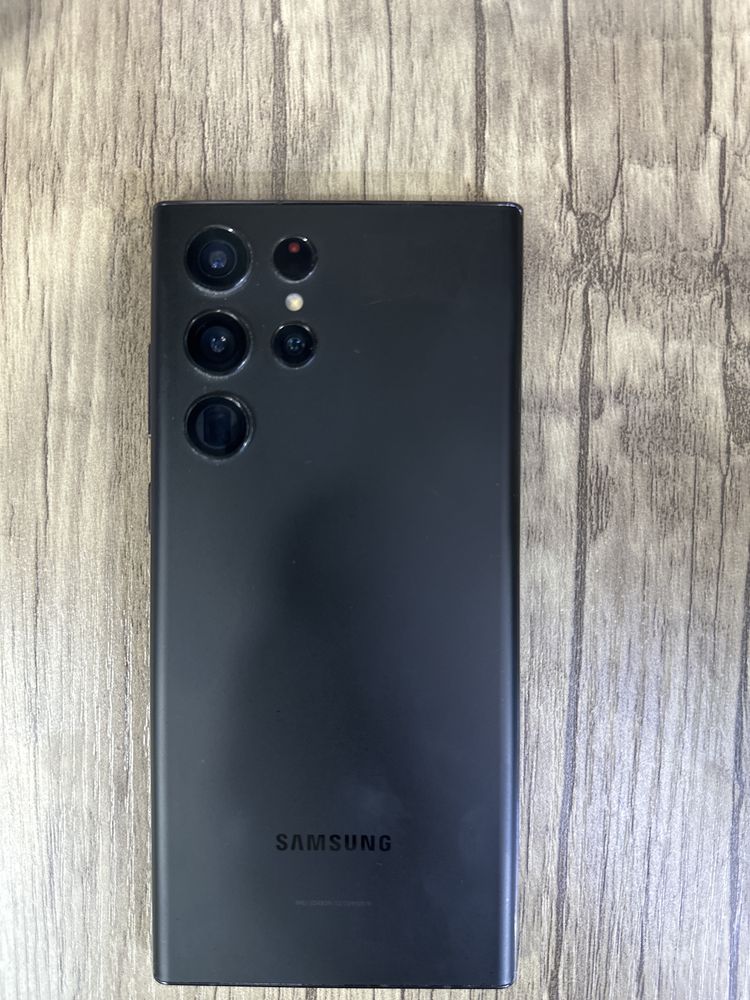 Smasung S23 Ultra, iPhone 13 Pro Max