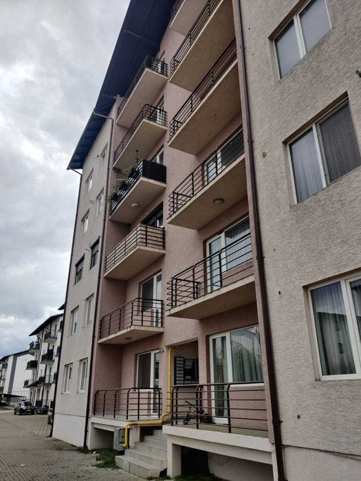 Vând sau închiriez apartament, 2 camere, etaj 2