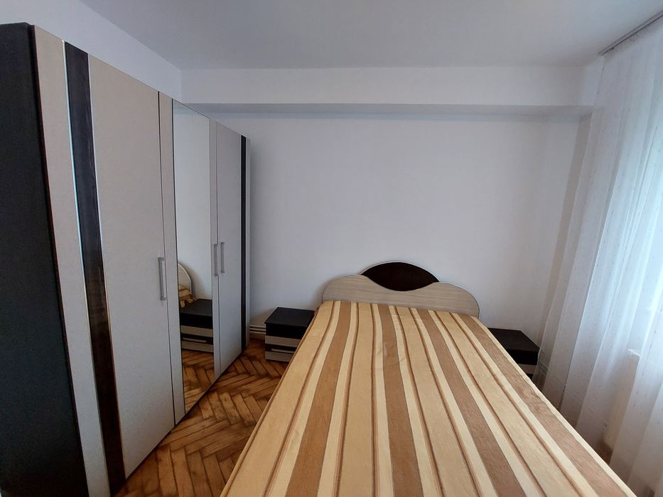 Inchiriez apartament in Centrul Civic