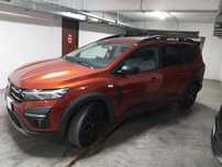 Vand Dacia Jogger Extreme 7 locuri , 110 cp , Benzina , An 2022 .