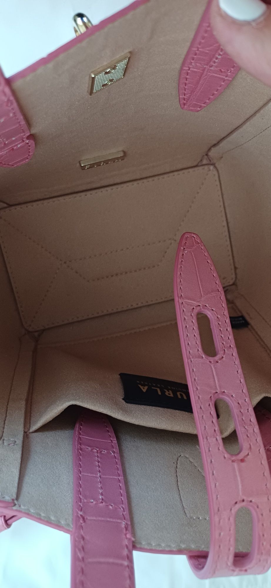 Furla Basrfua с шагрен от естествена кожа!