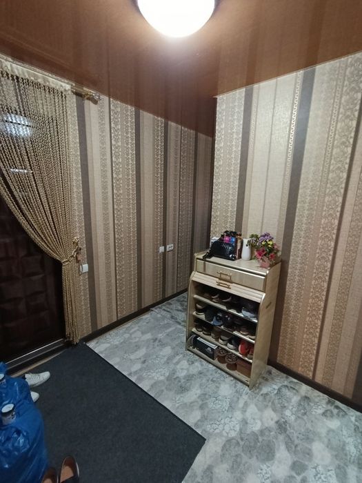 34 maktab tomonda 3 xonali uy sotiladi