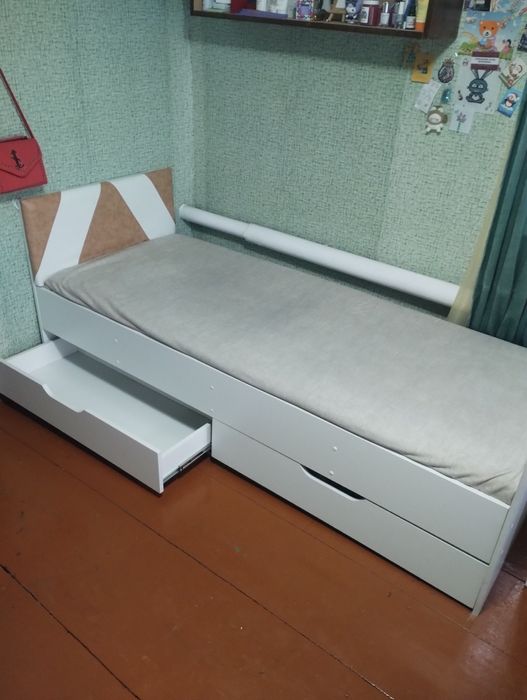 Кровать со шкафчиками