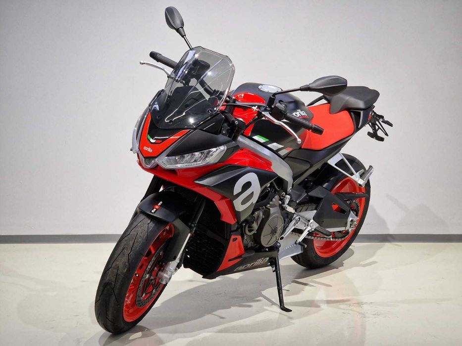 Motocicleta Aprilia Tuono 660 2022