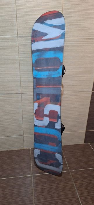 Placa snowboard 130cm burton Chanel costom-legaturi noi