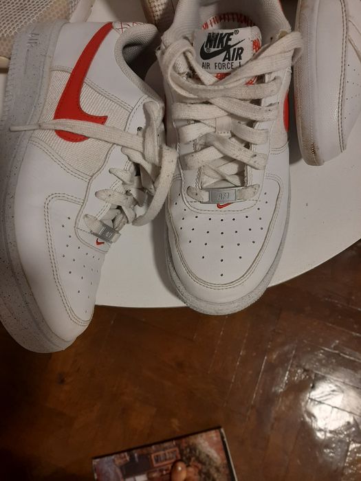 Vând adidași originali