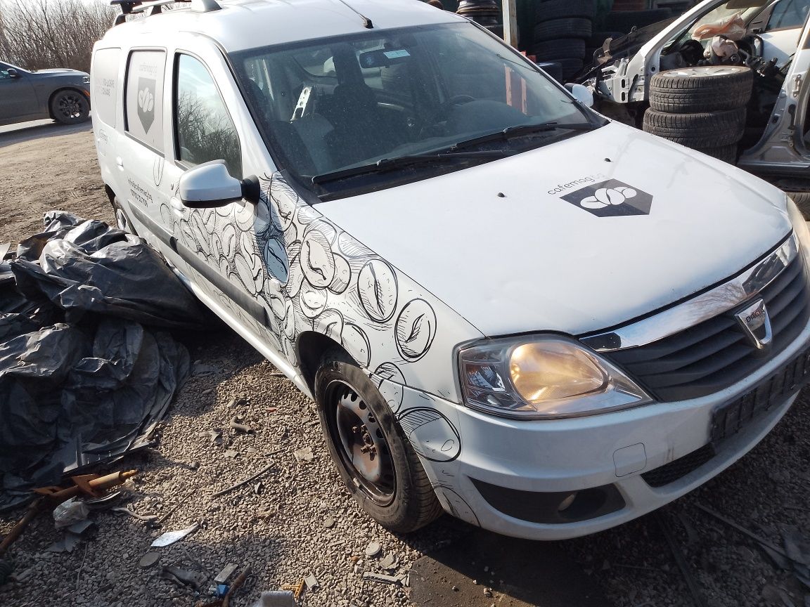 Продавам на части Дачия Логан 2012г 1.5dci