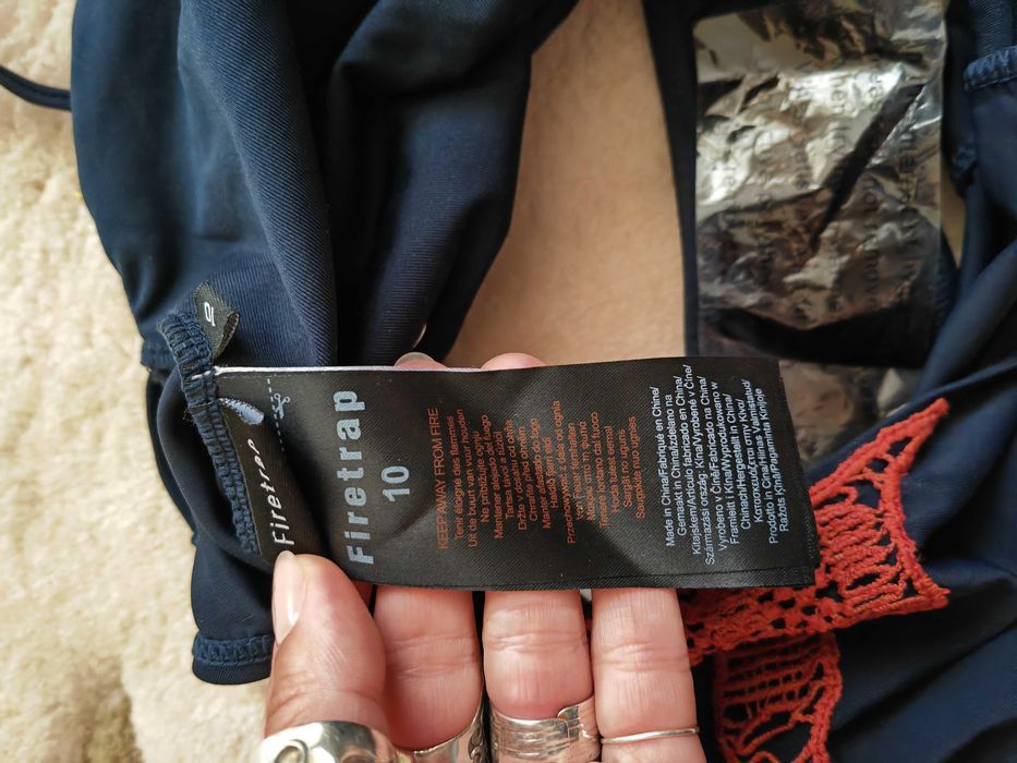 Vand costum de baie intreg