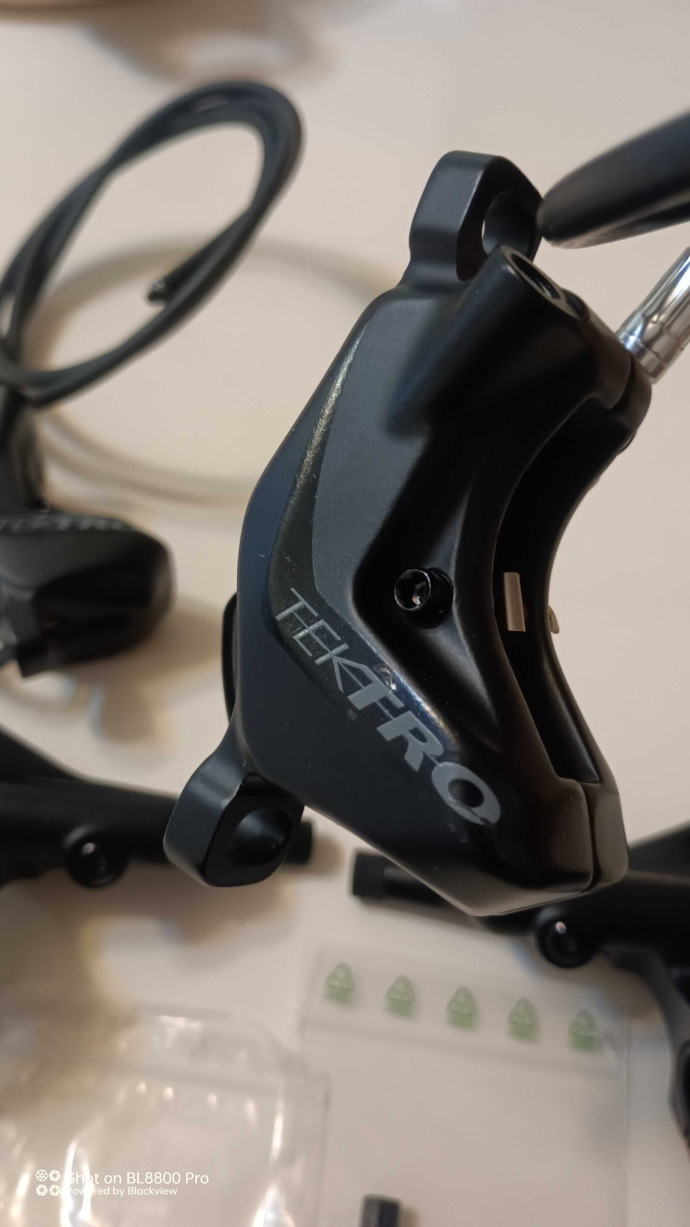 Нови четири бутални Tektro HD-M750