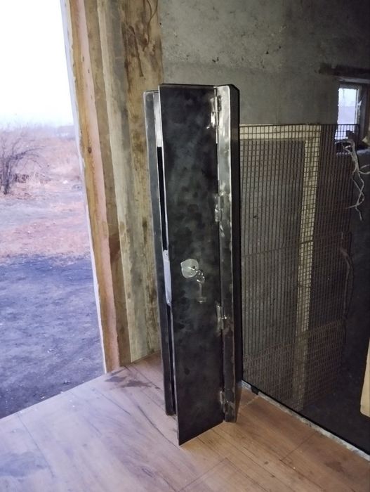 Продам Металический сейф