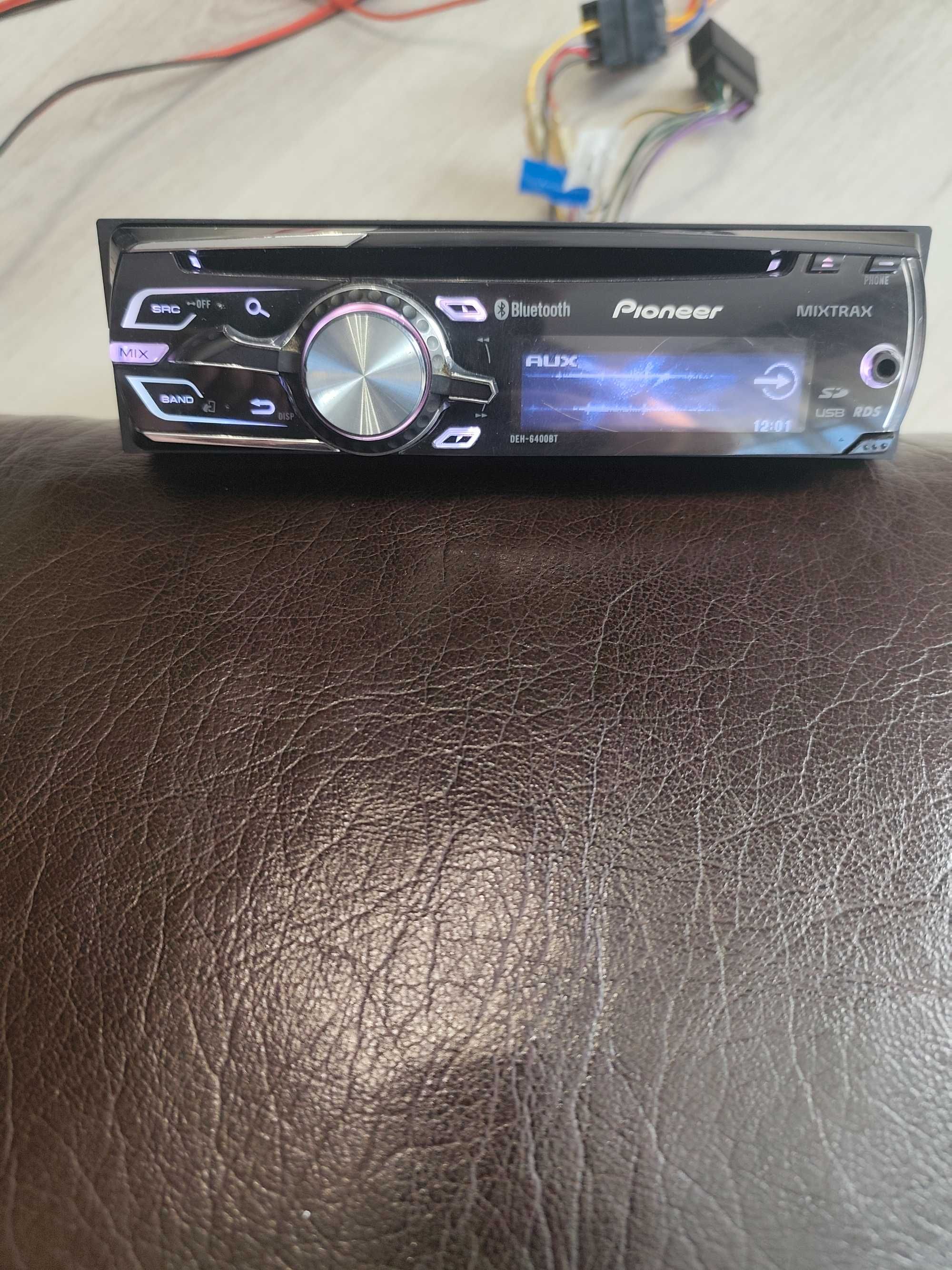 Pioneer - DEH-6400BT