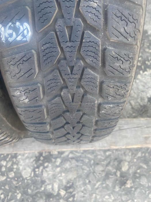 4 броя зимни гуми Dunlop 175/70 R14 Dot 1620 ном 59