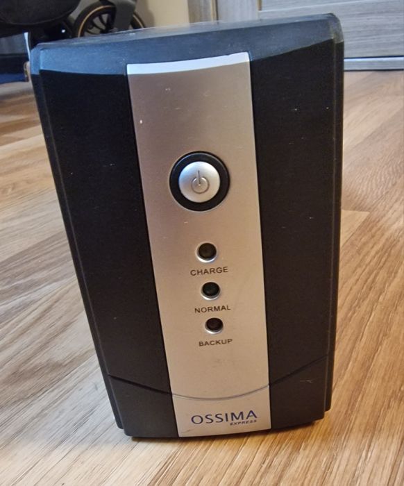 Источник бесперебойного электропитания