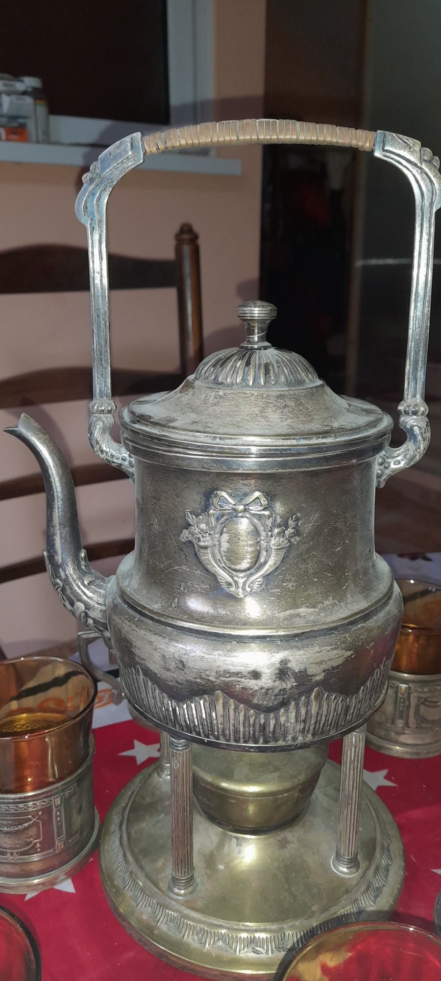 Ceainic cu spirtieră și cești alama argintată