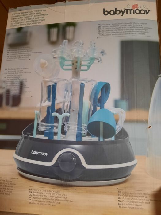 Sterilizator electric si uscător biberoane Babymoov
