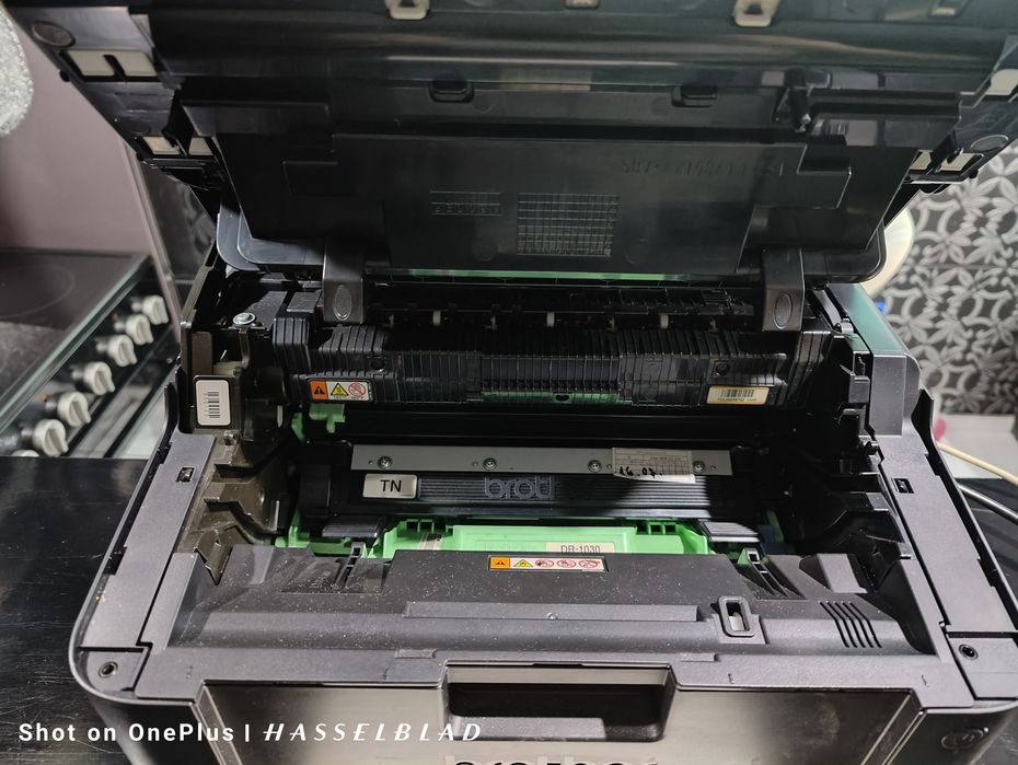 Принтер лазерен чисто нов модел Brother HL-11 ser.no.E72142F4N949187