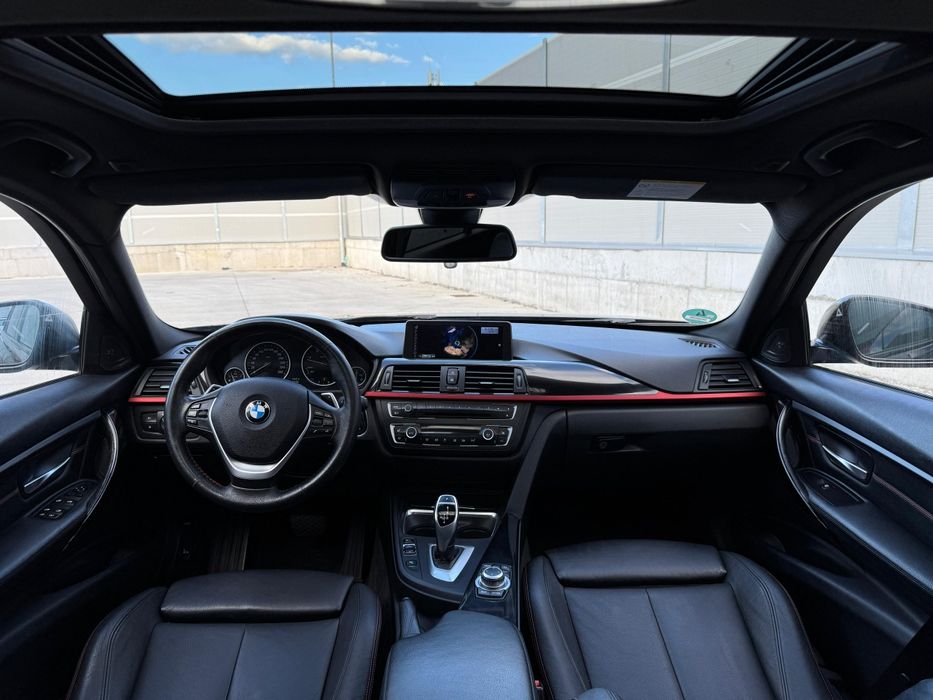BMW 320d Automat Trapa HarmanKardon