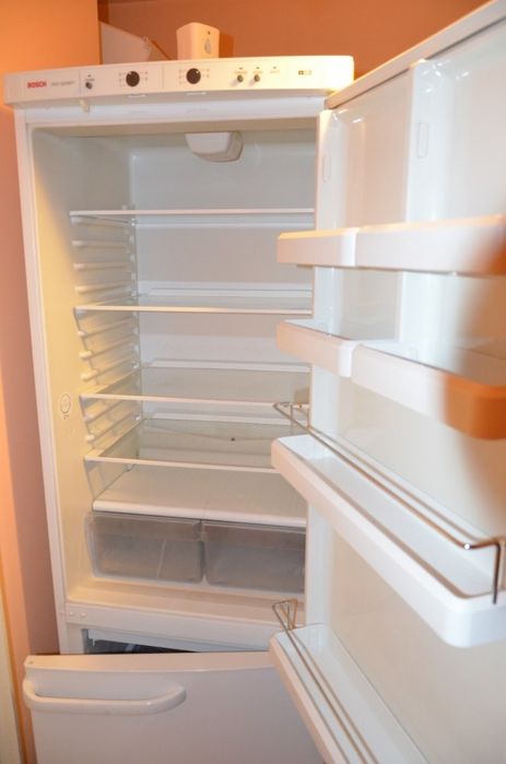 Combina frigorifica Bosch duo system / 333 l / 2 motoare