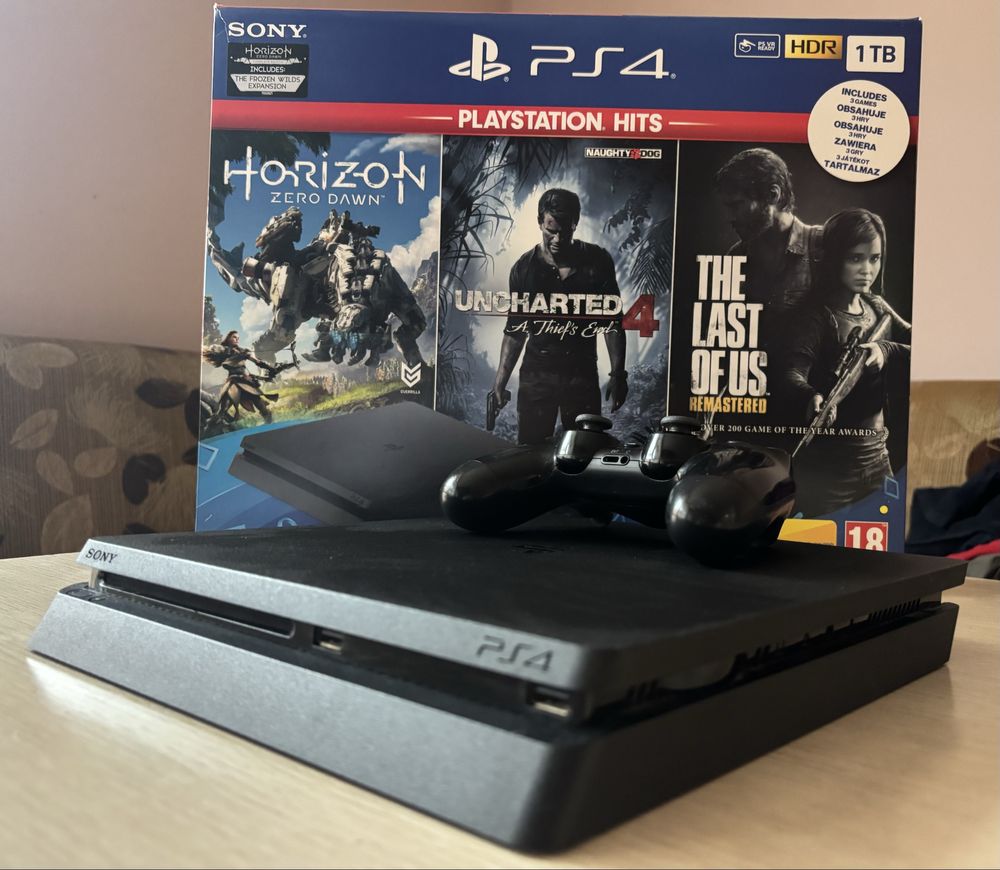 PlayStation 4 Slim – 1TB – Отлично състояние + игри
