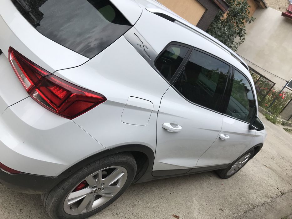 Vând Seat Arona.