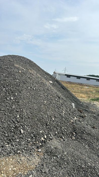 Vanzare Piatra sparta decorativa / pamant negru vegetal/ margaritar