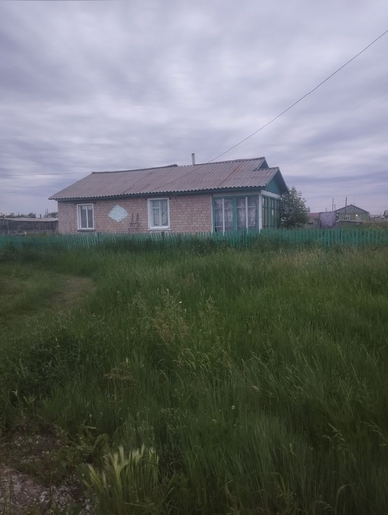 Продам дом с.Шаховское есть торг